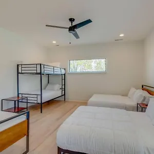  Holiday home Luxury Downtown Nash/roofdeck/11 Beds